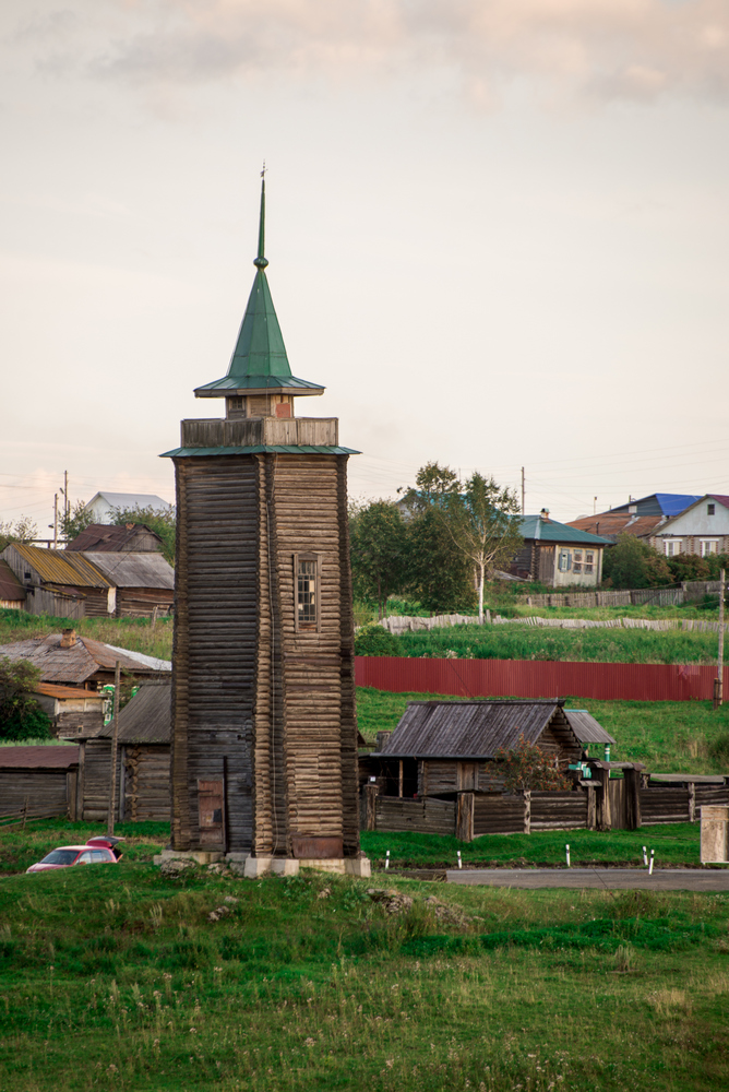 Дзеркальна повнокадрова камера Nikon D5100 і телевик Nikon 70-300